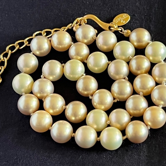 Carolee Necklace - Picture 5 of 12